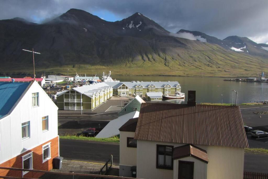 Siglufjordur House With A Warm Soul In North Iceland מראה חיצוני תמונה