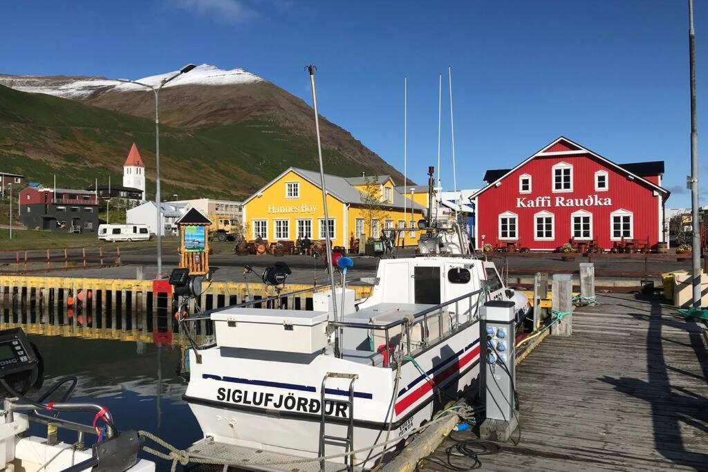 Siglufjordur House With A Warm Soul In North Iceland מראה חיצוני תמונה