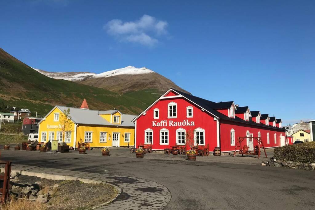Siglufjordur House With A Warm Soul In North Iceland מראה חיצוני תמונה